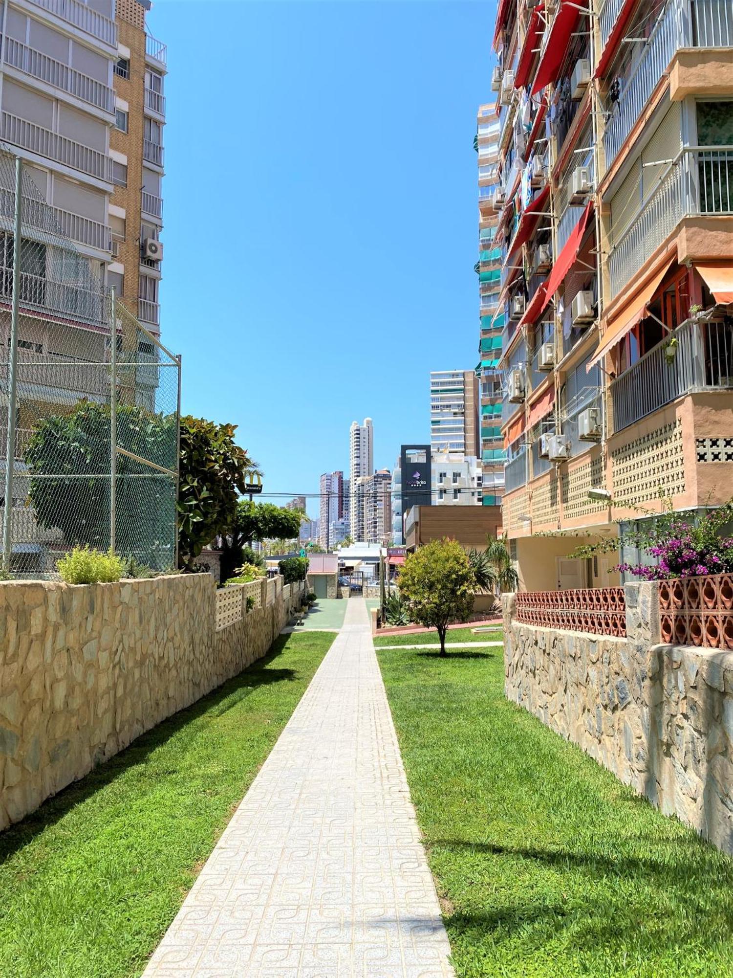 Carabelas Apartments Benidorm Exterior photo